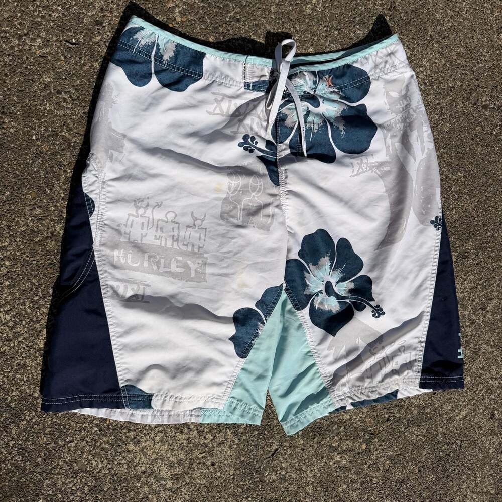Hurley Men's Graphic Hibiscus Print Board Shorts